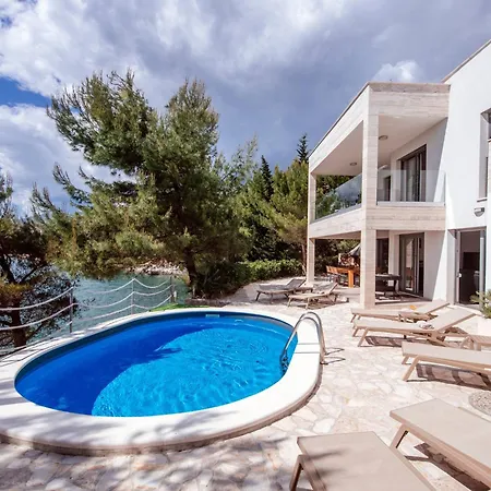 Kalipso By Interhome
